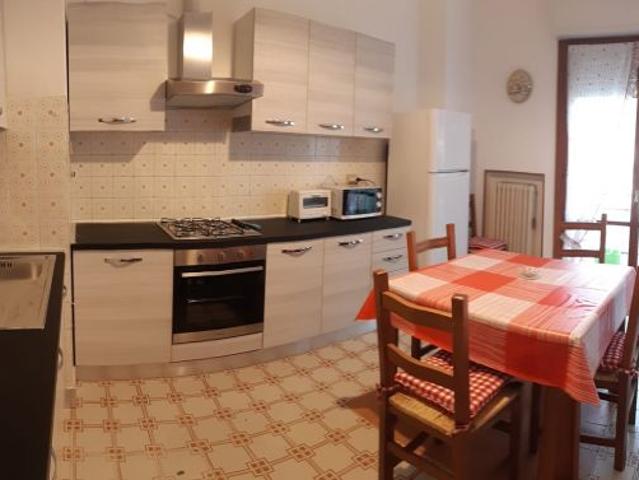 v. Comandino appartamento condominiale