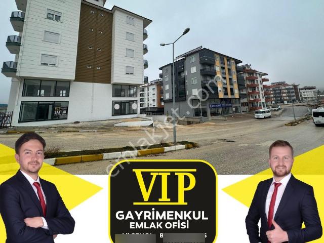 Vıp Gayrimenkul'den Yeni Otogar Ve Hastane Yanında Sıfır Dükkan