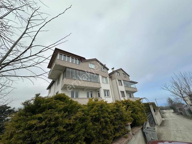 Vıp Real Estate Akyazı'da 4+1 Kiralık Dubleks Daire