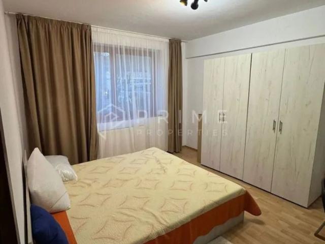 Vă prezentăm 2 camere, confort și acces rapid UMFST