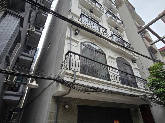 Về quê bán nhà Ngọc Lâm 9 tỷ 50m ô tô, Long Biên
