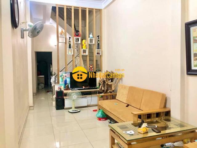 Về quê cần bán nhà đang ở tô hiệu hà đông 46m2 3 tầng 1 tum mặt tiền 3m giá 4, x tỷ full nội t