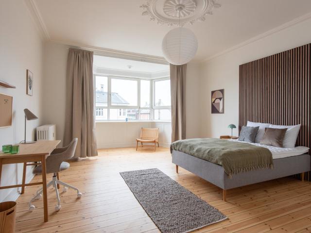 Værelse i nyrenoveret lejlighed på Østerbro