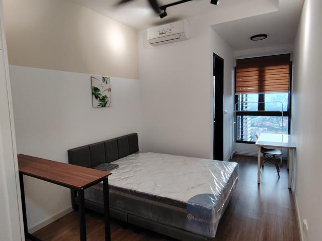 v residence 2, studio