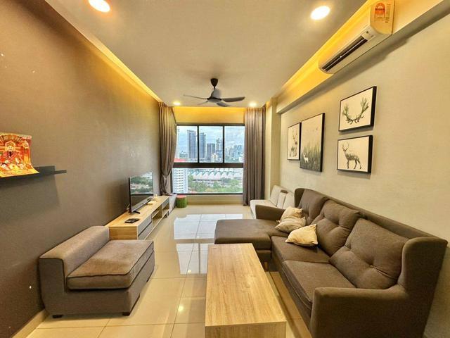 V Summer Place Residence Walking ciq 2Bed 1Bath Fully Furnished