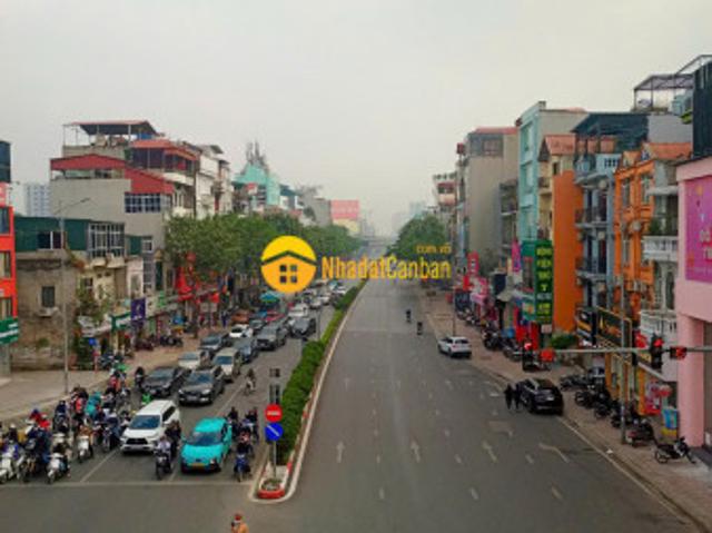 Vị trí đẹp, gần bến xe gia lâm, kết nối ra đường nguyễn văn cừ, ngọc lâm, hồng tiến thuận tiện, nhan