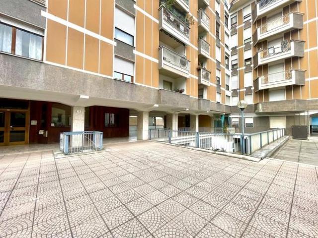 va5 ampio bilocale balconato abitabile subito