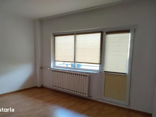 Vanzare apartament 3 camere, decomandat, Mihai Bravu, Ploiesti