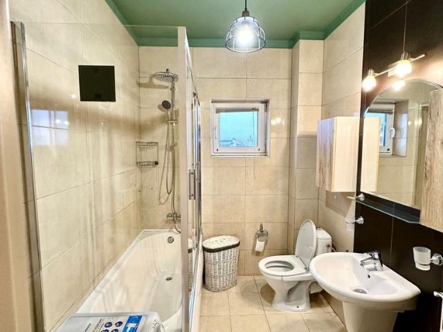 Vanzare apartament 3 camere, zona C. Brancusi