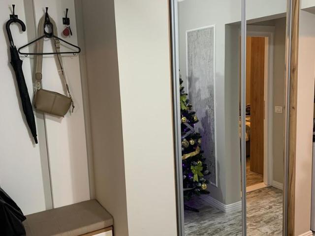 Vânzare apartament 2 camere decomandate, faleza mangalia, rozelor, r1