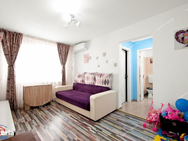 Vanzare apartament 2 camere, strada Traian Vuia M40, etaj 3, 58500 E