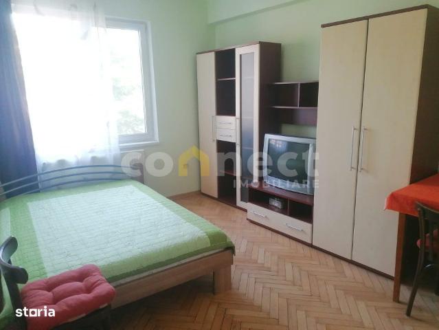 Vanzare apartament cu o camera /etaj 2 / Zona Ultracentrala