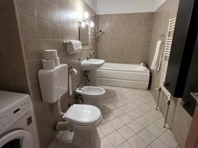 Vanzare apartament de 2 camere Decebal Muncii