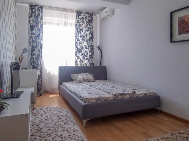 Vanzare apartament Sisesti 3 camere