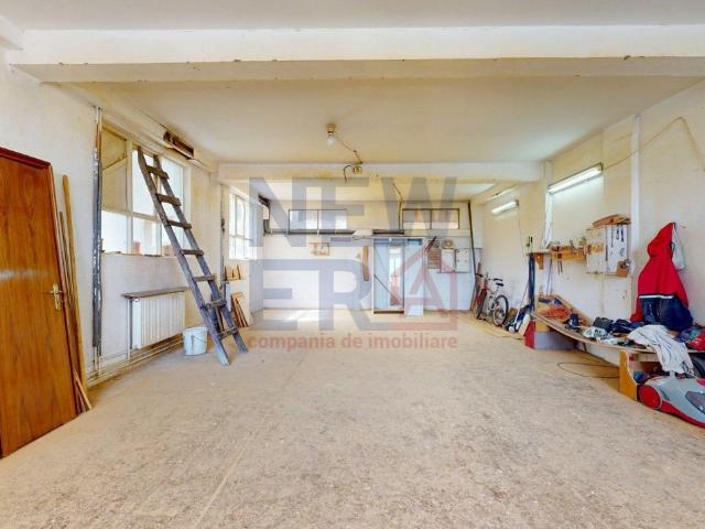 Vanzare – Casa + Spatiu Comercial Dublu Randament