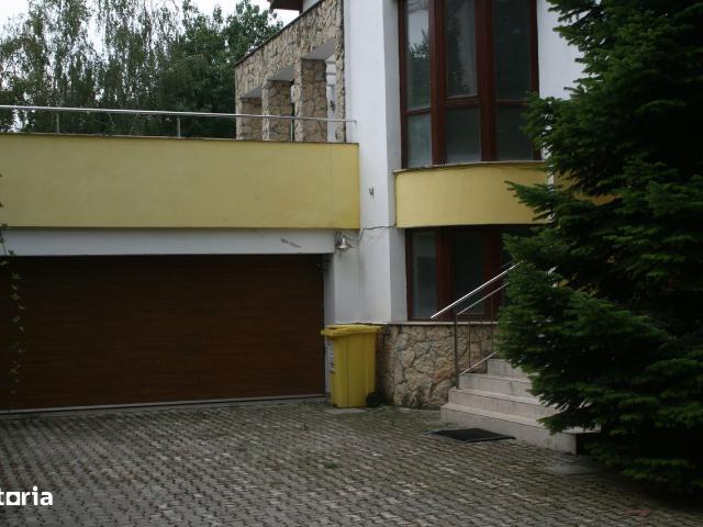 Vanzare vila superba D+P+1+M garaj piscina teren 2500mp Pipera padure