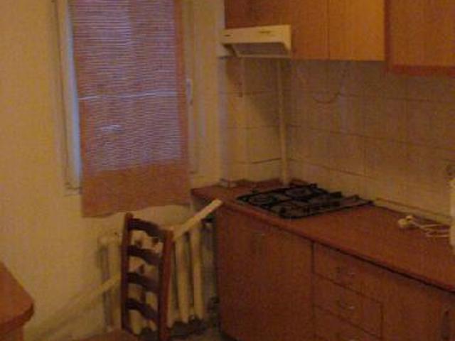 Vanzare 3 camere Natiunile Unite Blocul Turn