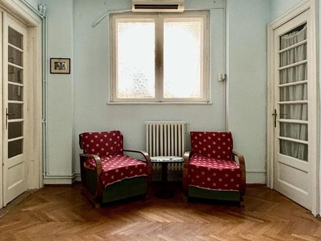Vanzare 4 camere Titulescu Stradal