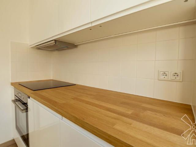 Van den Berghstraat 1112