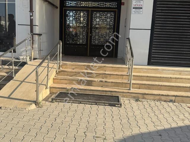 Van İskele Caddesi Vatso Arkası Kiralık Geniş 3+1 Daire