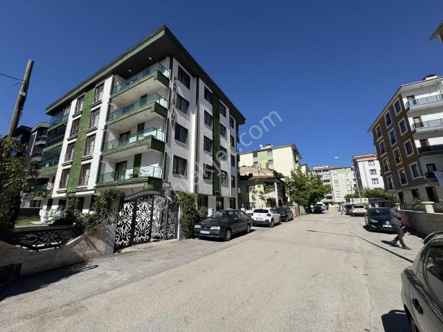 Van Yapı Emlak'tan Alipaşa Mah'de Satılık 2+1 Lüx Daire