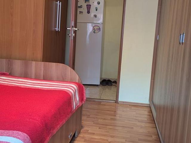 Vand ap 3 cam, in bloc izolat termic, cu centrala pe gaz!