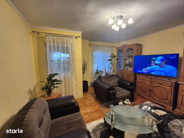 Vand apartament 3 camere Gen. 2