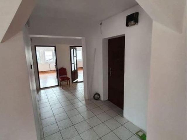 Vand apartament 3 camere in orasul Beclean