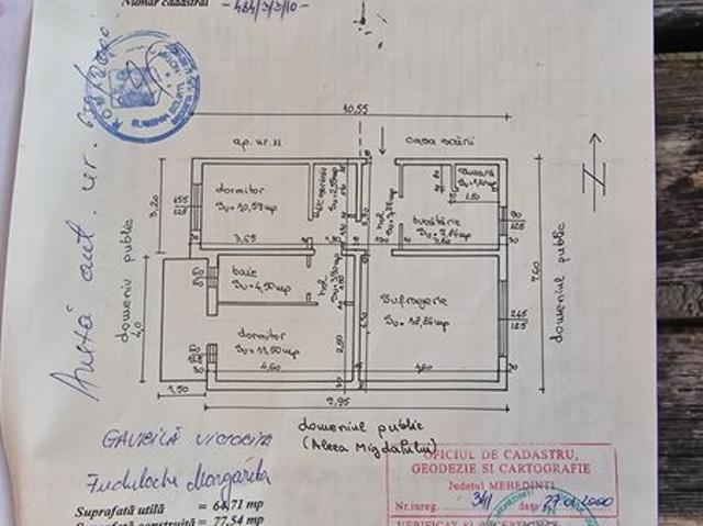 Vand apartament 3 camere zona padurea Crihala