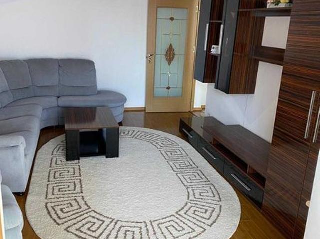 Vand apartament 2 camere