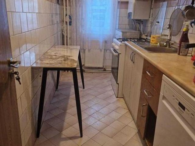 Vand apartament 2 camere, decomandat, Parter, Zona Narcisa