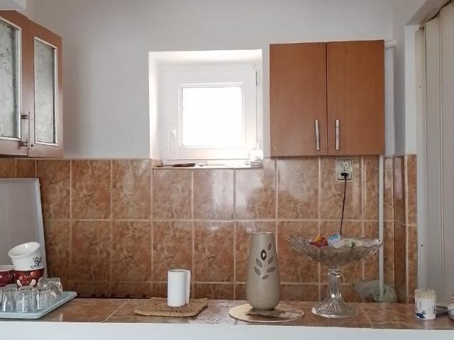 Vând apartament 2 camere Dr. Hacman