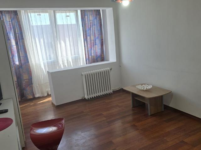 Vand apartament 2 camere in Deva, ultracentral I. Maniu, mobilat
