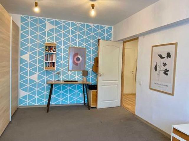 Vand Apartament 2 Camere Lupeni