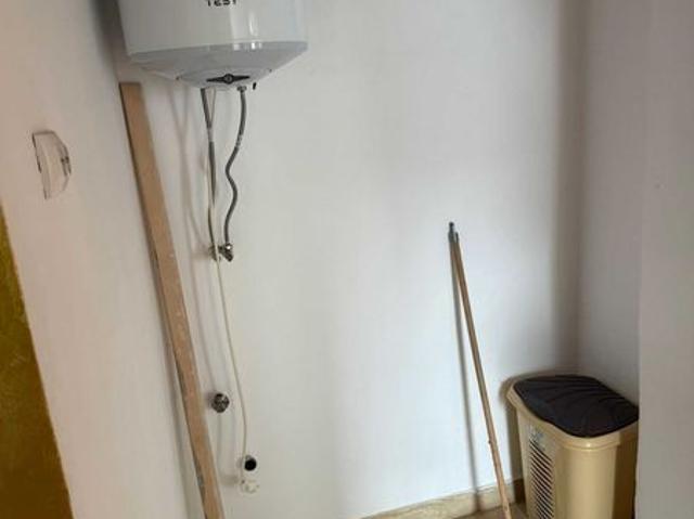 Vand apartament 2 camere Piata Sarbilor
