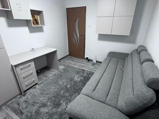 Vând apartament cu 3 camere