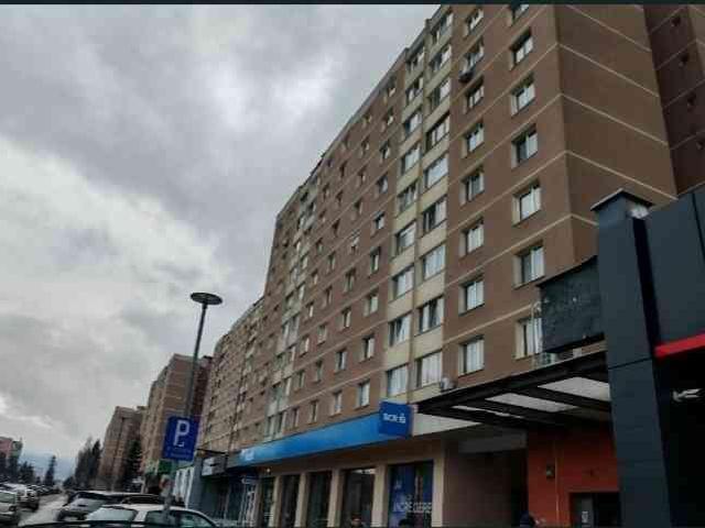 Vând apartament cu 3 camere zona Calea București Astra
