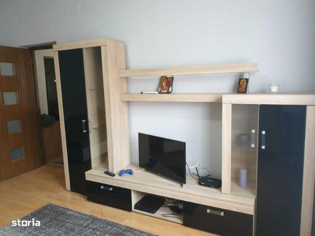 Vand apartament cu 2 camere strada Cocorilor
