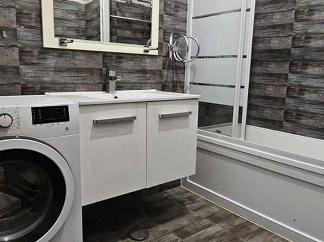 Vand apartament de 2 camere situat pe str. Doamna Stanca la etajul 2