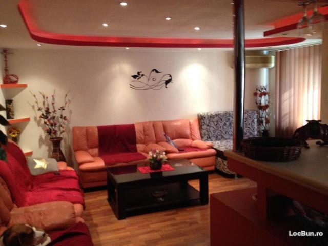 Vand apartament lux 3 camere decomandate Brancoveanu Paduroiu par