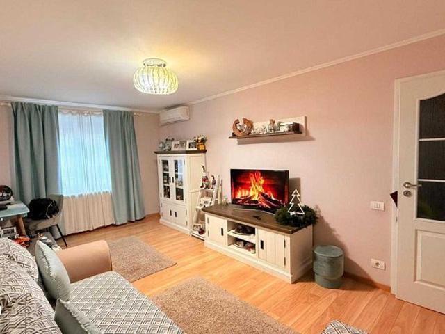Vand aparatment 3 camere Crangasi Bulevardul Constructorilor