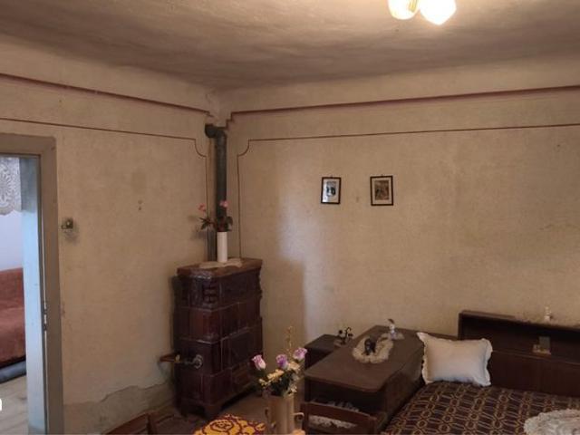 Vând casã Hetiur Sighisoara