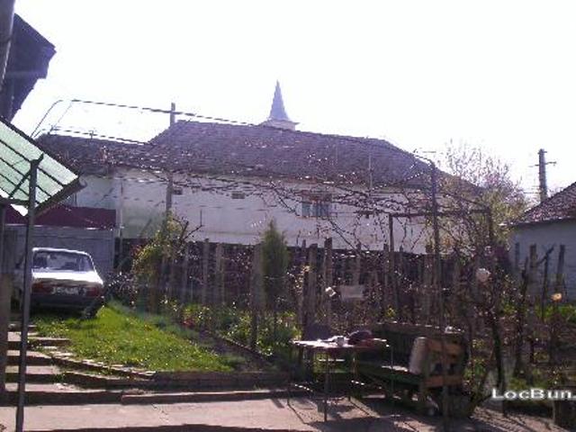 Vand casa 3 camere in Laslaul Mare