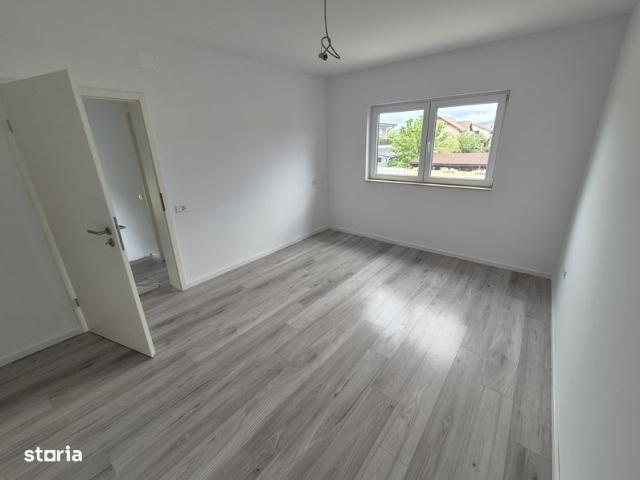 Vand casa Izvor Proprietar