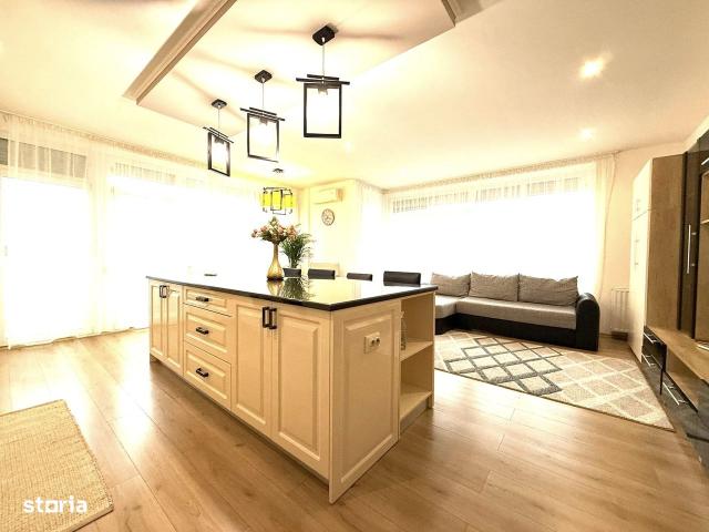 Vând penthouse Oradea Ared T.Vladimirescu 183000 euro