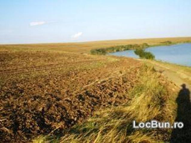 Vand teren Belciugatele lac Valea Iazurilor 34 ha