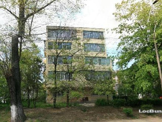 vand urgent ap. 3 camere dec mazepa1 et 4/4