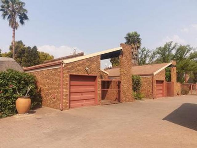 vanderbijlpark cw3 simplex townhouse.