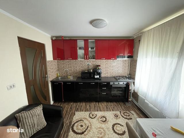 Vand/schimb apartament cu 3 camere