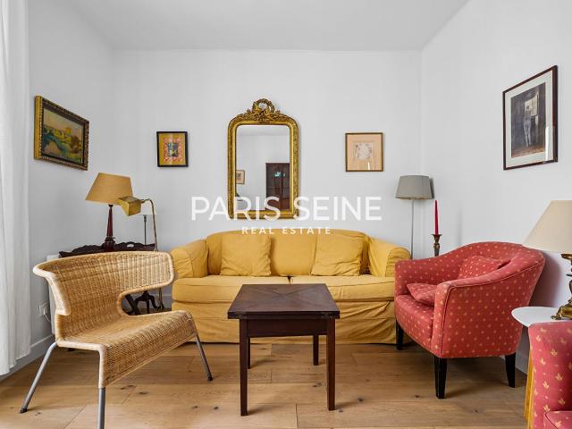 Vaneau * Bel appartement avec charme de l'ancien !